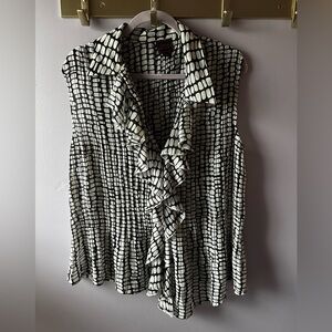 Colour Works Black & White Sleeveless Ruffle Top Size XL